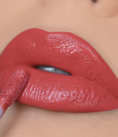 Fuschia Liquid lipstick